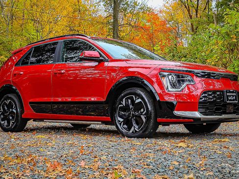 Certified 2024 Kia Niro Wind w/ Wind Preserve Package image 19