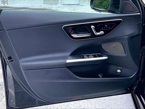 Used 2025 Mercedes-Benz C 300 4MATIC Sedan image 22
