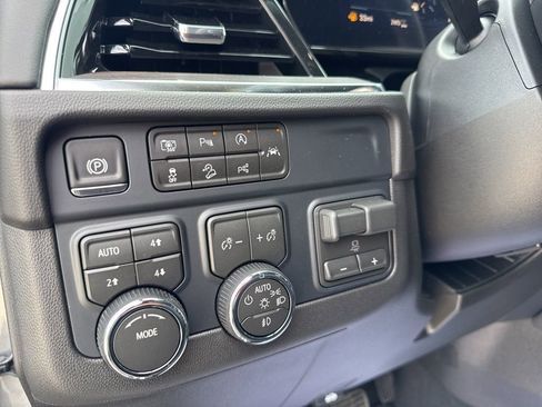 New 2026 Chevrolet Tahoe Z71 w/ Comfort Package AWD/4WD image 18