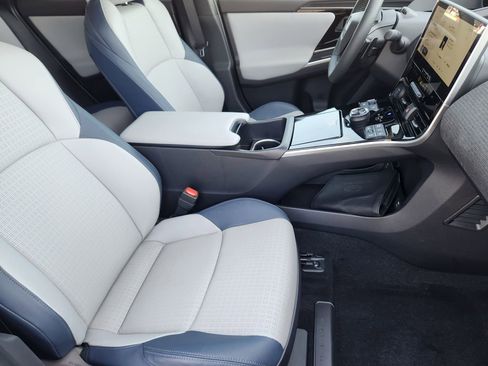 Used 2025 Subaru Solterra AWD/4WD image 14