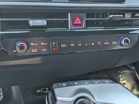 Certified 2025 Kia EV6 GT-Line image 29