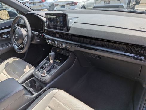 Used 2024 Honda CR-V Sport Touring image 13