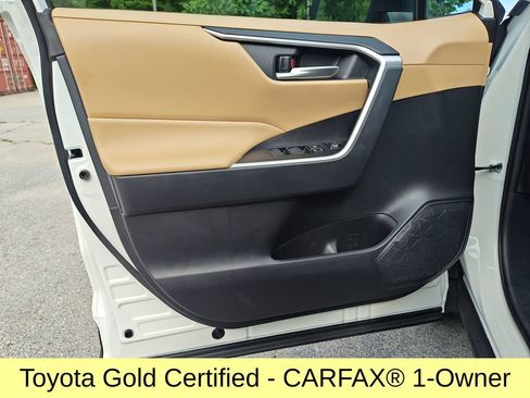Certified 2025 Toyota RAV4 XLE AWD/4WD image 12