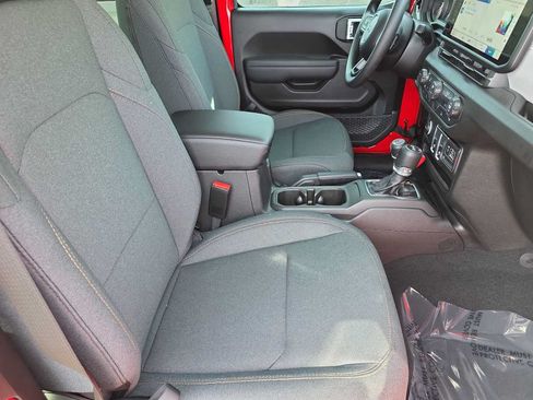 Used 2026 Jeep Wrangler Unlimited Sport AWD/4WD image 18