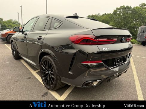 Used 2022 BMW X6 xDrive40i w/ M Sport Package AWD/4WD image 6