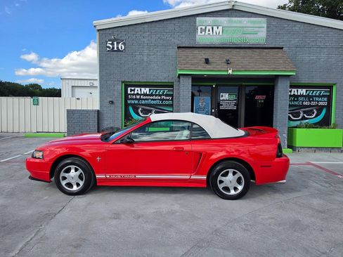 Used 2000 Ford Mustang Convertible RWD image 17