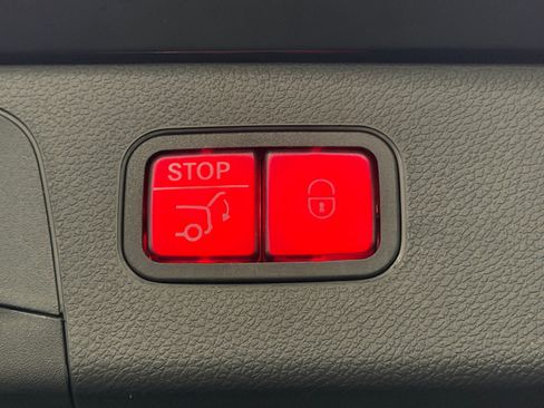 Certified 2022 Mercedes-Benz GLC 300 image 16