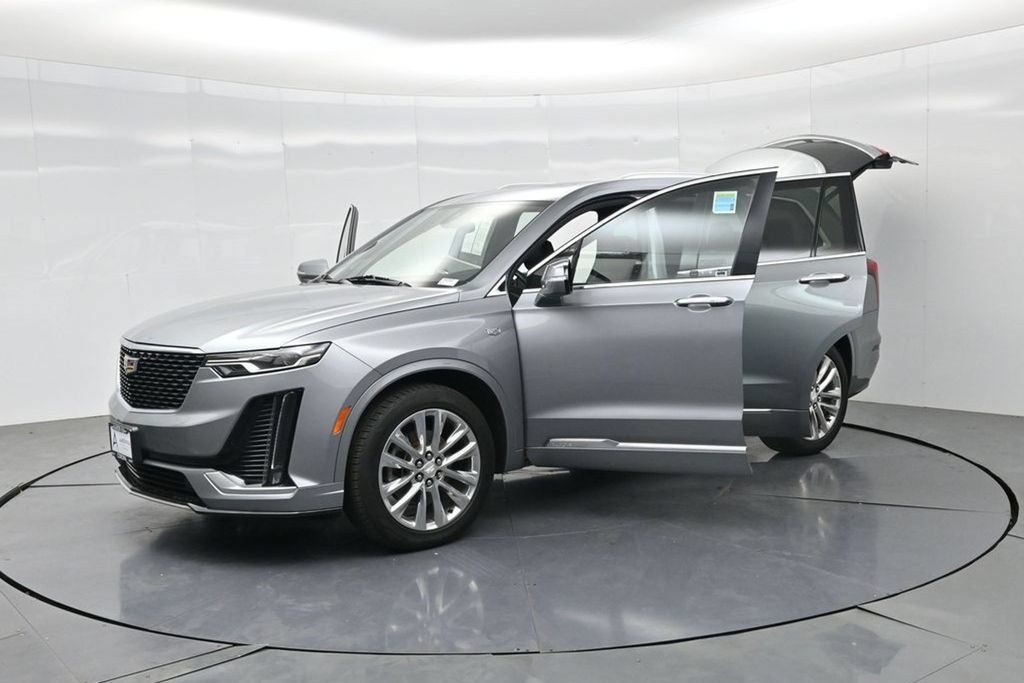 Used 2023 Cadillac XT6 Premium Luxury FWD image 42