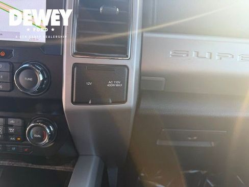 Used 2019 Ford F350 Lariat w/ Chrome Package AWD/4WD image 24