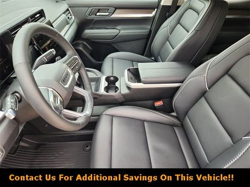 New 2026 GMC Terrain Denali w/ LPO, Floor Liner Package image 9