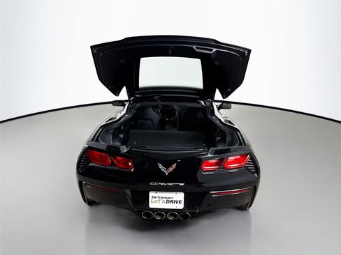 Used 2016 Chevrolet Corvette Stingray Coupe RWD image 24