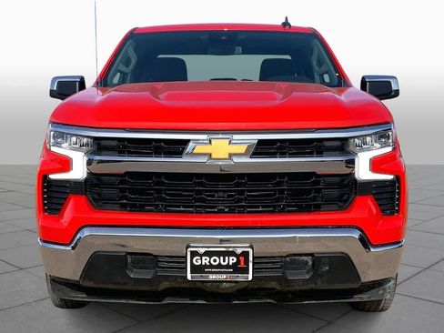 Used 2025 Chevrolet Silverado 1500 LT image 3