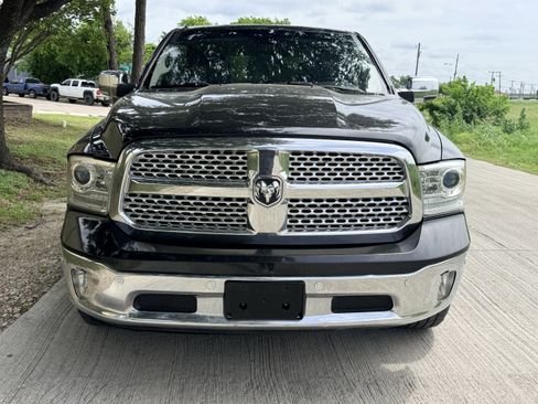 Used 2018 RAM 1500 Laramie RWD image 16