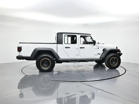 Used 2020 Jeep Gladiator Sport AWD/4WD image 2