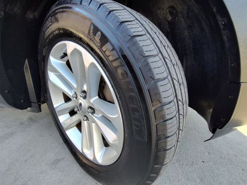 Used 2013 Ford Explorer XLT AWD/4WD image 54