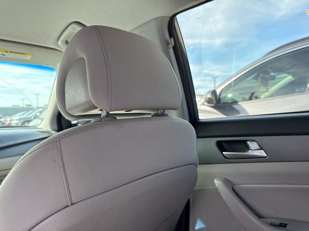 Used 2016 Hyundai Sonata SE FWD image 25