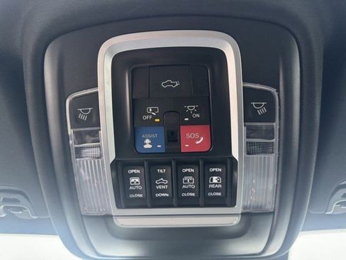 Used 2023 RAM 1500 Limited image 23