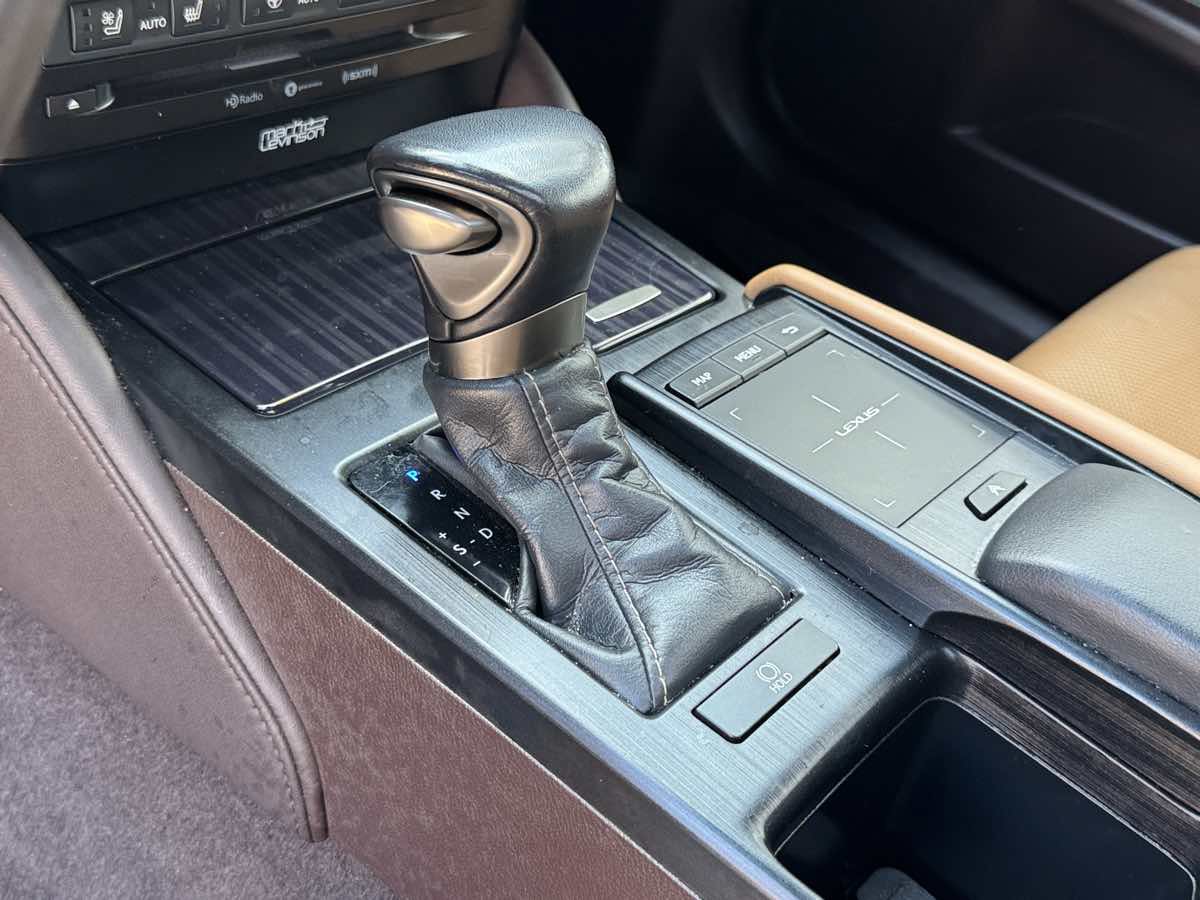 Used 2021 Lexus ES 350 w/ Accessory Package FWD image 26