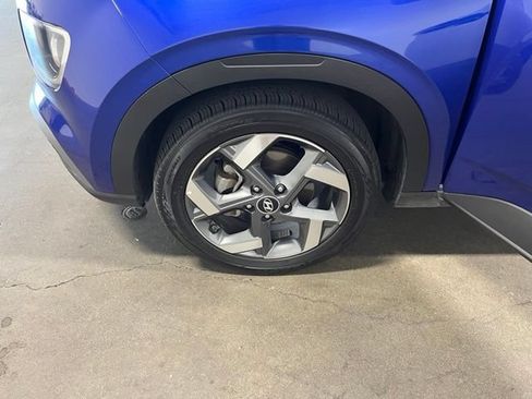 Used 2025 Hyundai Venue SEL FWD image 30