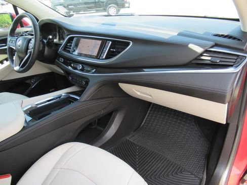 Used 2022 Buick Enclave Premium w/ Trailering Package, 5000 lbs. FWD image 11