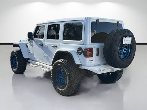 Used 2023 Jeep Wrangler Unlimited Rubicon 4xe w/ Steel Bumper Group AWD/4WD image 5