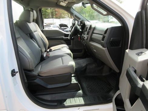 Used 2019 Ford F550 2WD Regular Cab Super Duty w/ XL Value Package image 12
