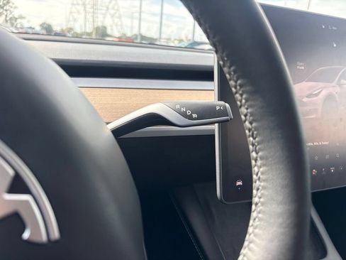 Used 2022 Tesla Model Y Performance AWD/4WD image 25