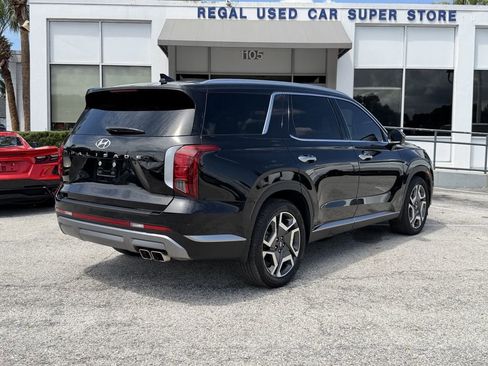 Used 2024 Hyundai Palisade SEL w/ Premium Package FWD image 5