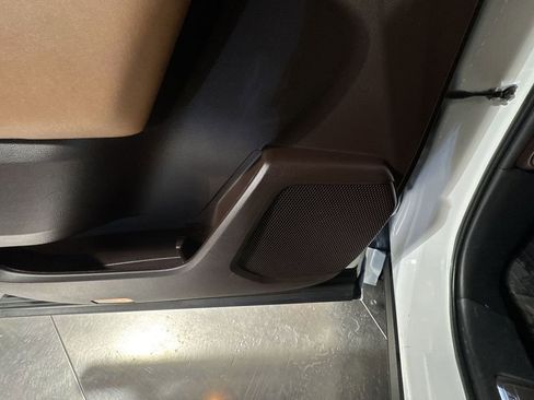 Used 2022 Toyota Highlander Platinum image 21