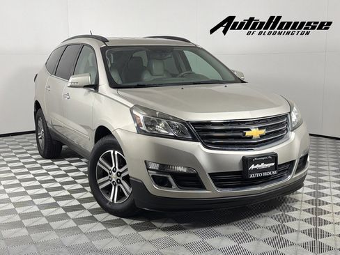 Used 2017 Chevrolet Traverse LT AWD/4WD image 1