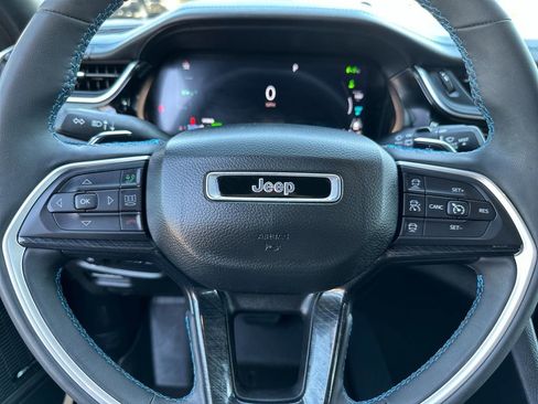 Used 2022 Jeep Grand Cherokee Trailhawk w/ Advanced Protech Group II AWD/4WD image 23