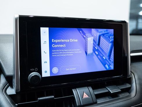 Used 2024 Toyota RAV4 LE image 22