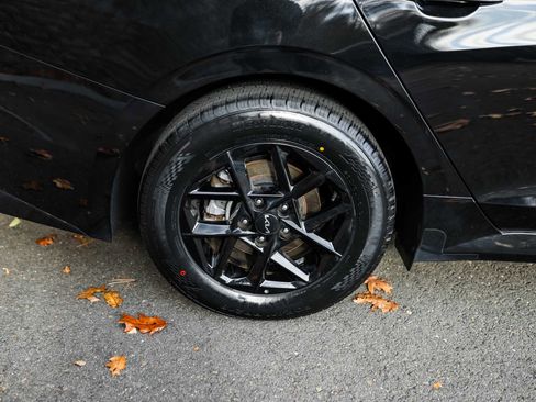 Used 2025 Kia K5 LXS image 6