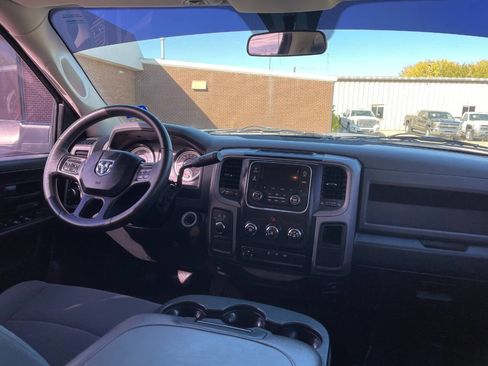 Used 2016 RAM 3500 Tradesman w/ Chrome Appearance Group image 28