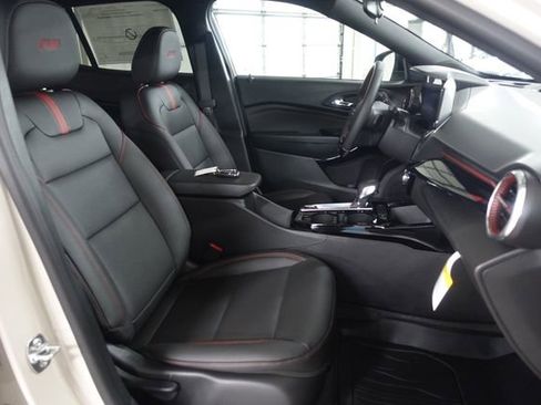 New 2026 Chevrolet Trax RS w/ Driver Confidence Package FWD image 24
