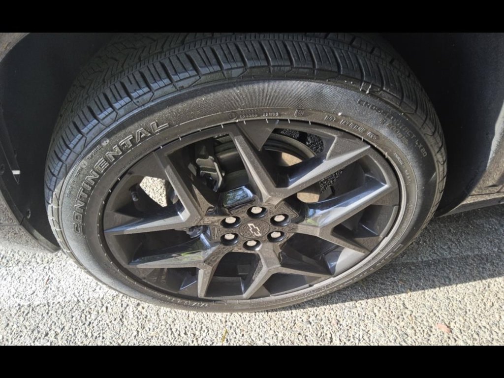 Used 2025 Chevrolet Traverse RS w/ LPO, Roadside Safety Package FWD image 6