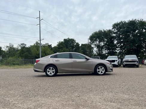 Used 2023 Chevrolet Malibu LT w/ Driver Confidence Package FWD image 6
