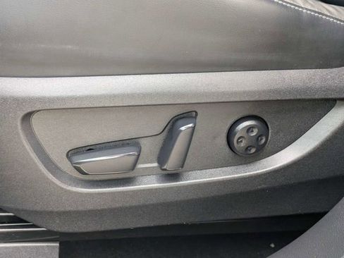 Used 2023 INFINITI QX50 Luxe FWD image 21