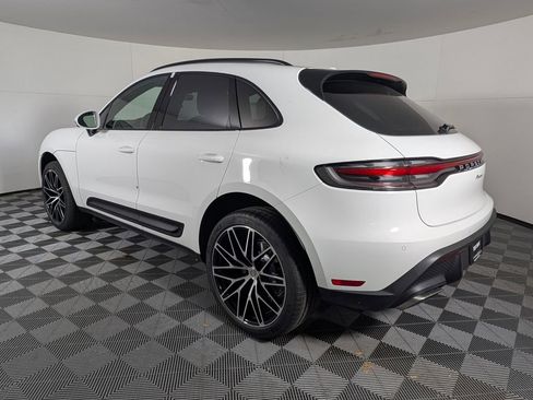 New 2026 Porsche Macan image 3