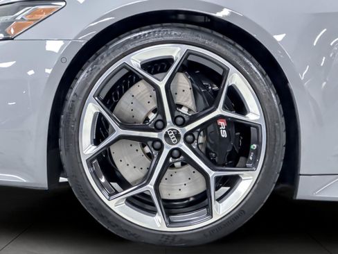 Certified 2024 Audi RS 6 performance AWD/4WD image 26