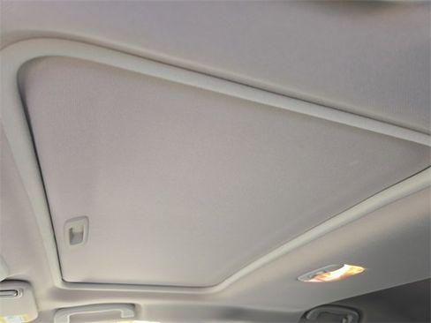 Used 2024 Subaru Crosstrek 2.0i Premium image 23