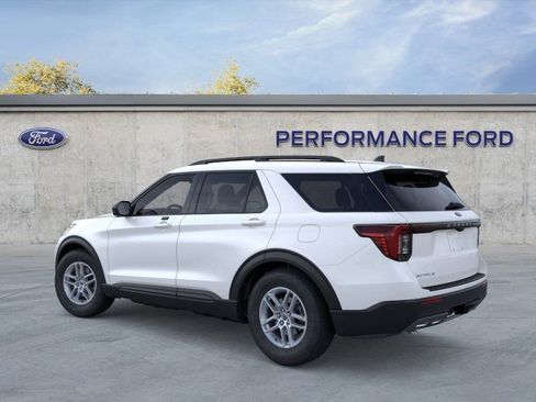 New 2026 Ford Explorer Active w/ Active Comfort Package RWD image 4