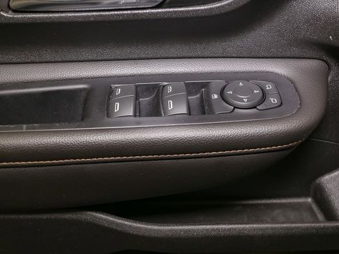 Used 2020 GMC Terrain SLE AWD/4WD image 37
