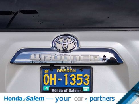 Used 2016 Toyota 4Runner Limited image 7