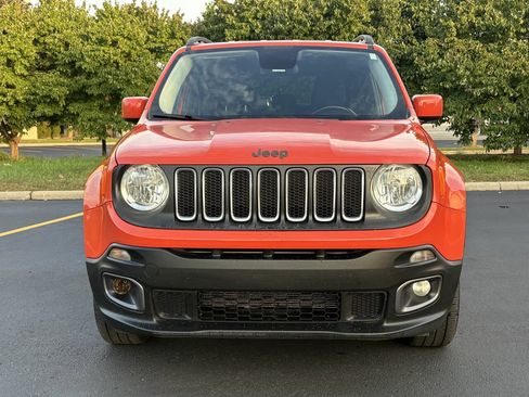 Used 2015 Jeep Renegade Latitude AWD/4WD image 2