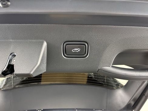 New 2026 Kia Sportage EX w/ EX Panoramic Sunroof Package image 32