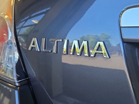 Used 2009 Nissan Altima Hybrid Sedan w/ Convenience Pkg FWD image 25