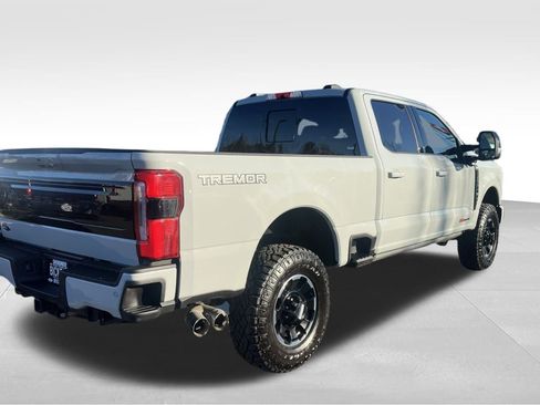 Used 2025 Ford F350 Platinum w/ Tremor Off-Road Package image 7