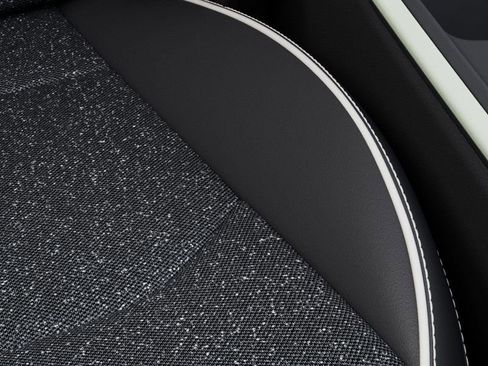 New 2025 Kia K4 GT-Line w/ GT-Line Sunroof Package image 24