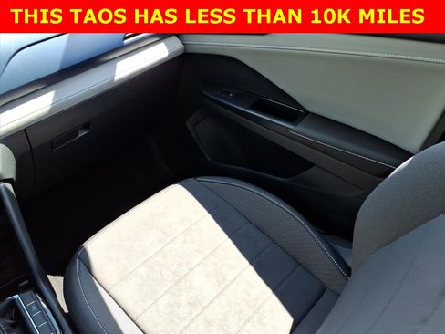 Used 2024 Volkswagen Taos SE image 10